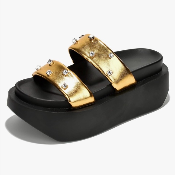 Cape Robbin Shoes - Women’s Cape Robbin Gema Platform Sandals